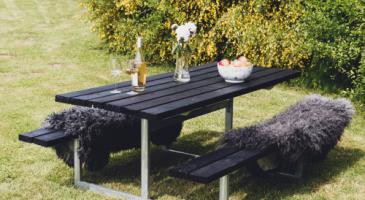 Bord-/bænkesæt "FRIGG" sort grundmalet og galv. stel uden ryg 175 x 140 cm HORTUS